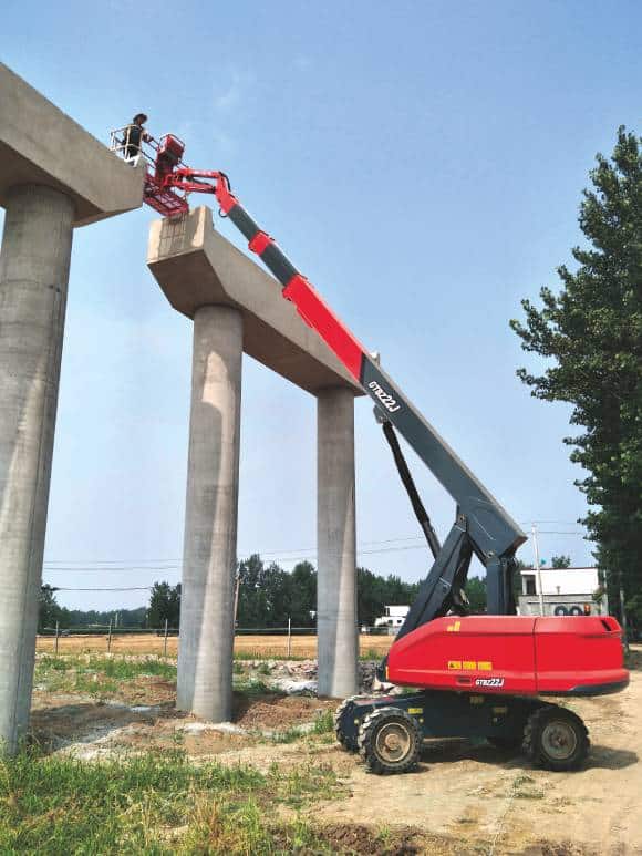 telescopic boom lift